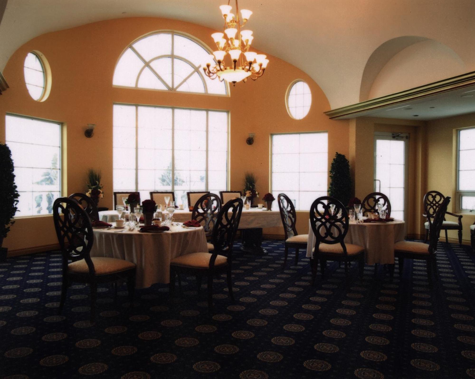 אדמונטון Chateau Louis Hotel & Conference Centre מראה חיצוני תמונה